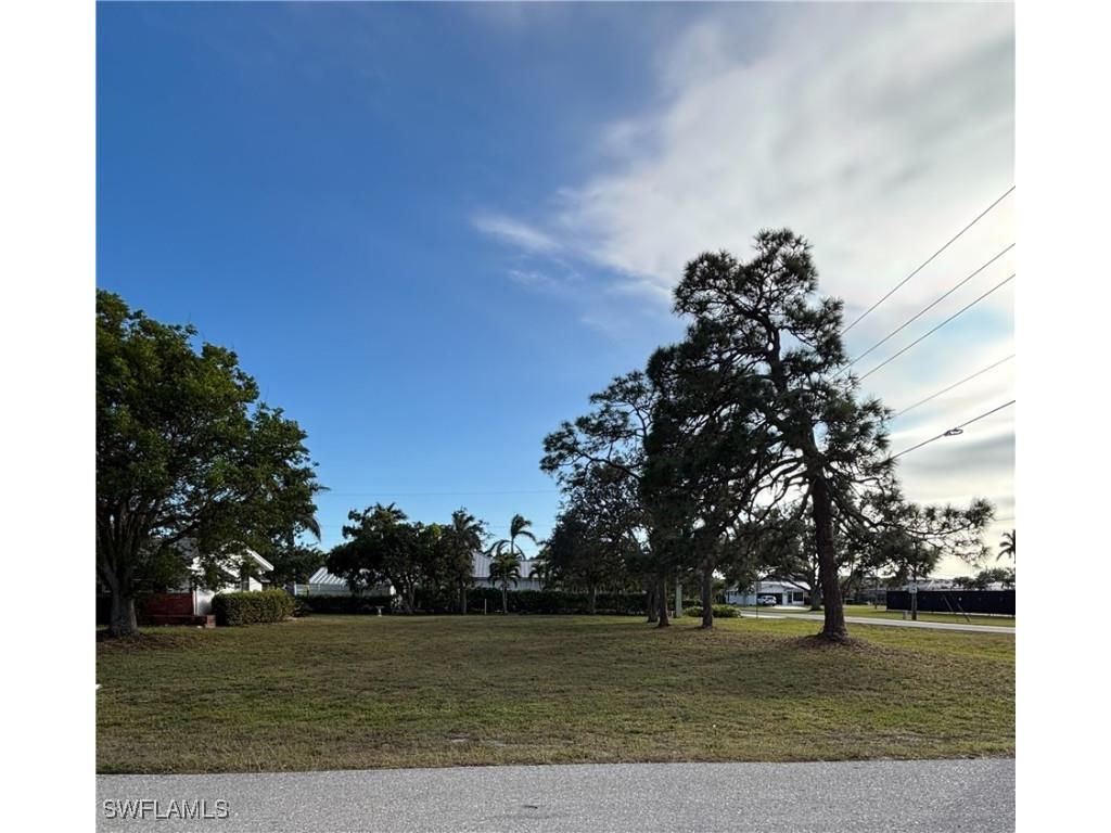 420 West Avenue Bonita Springs FL 34134 226004217 image4