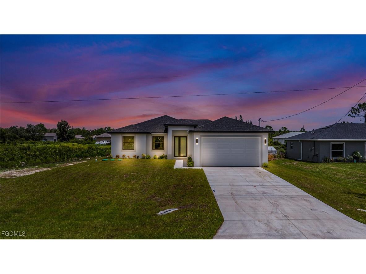 420 Yolanda Street Lehigh Acres FL 33972 2025007436 image1