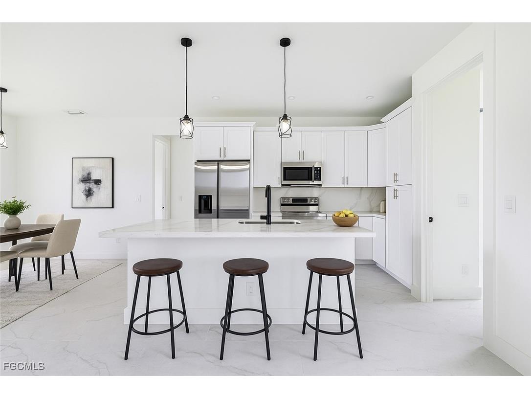 420 Yolanda Street Lehigh Acres FL 33972 2025007436 image8