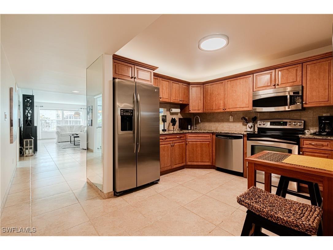 4200 Belair Lane #101 Naples FL 34103 226005143 image10