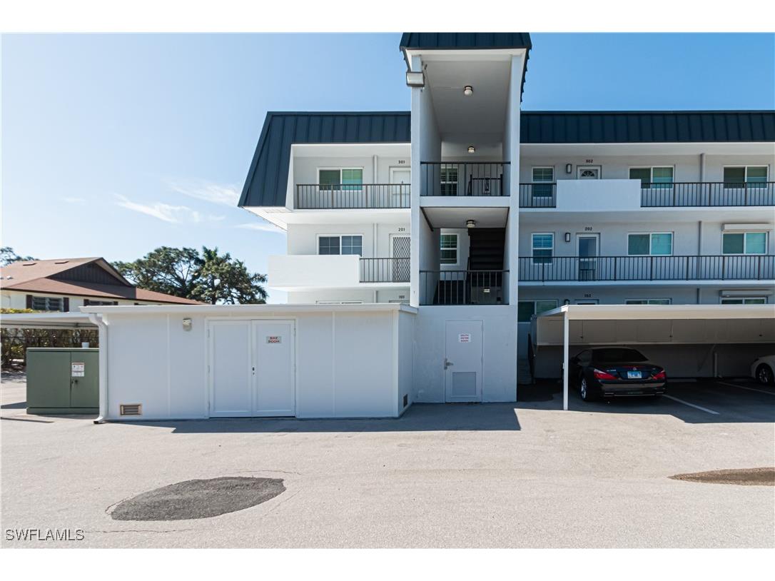 4200 Belair Lane #101 Naples FL 34103 226005143 image32