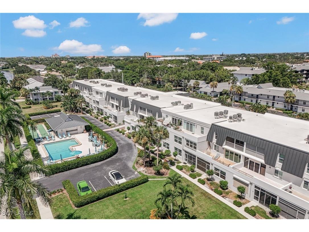 4200 Belair Lane #105 Naples FL 34103 224067650 image1