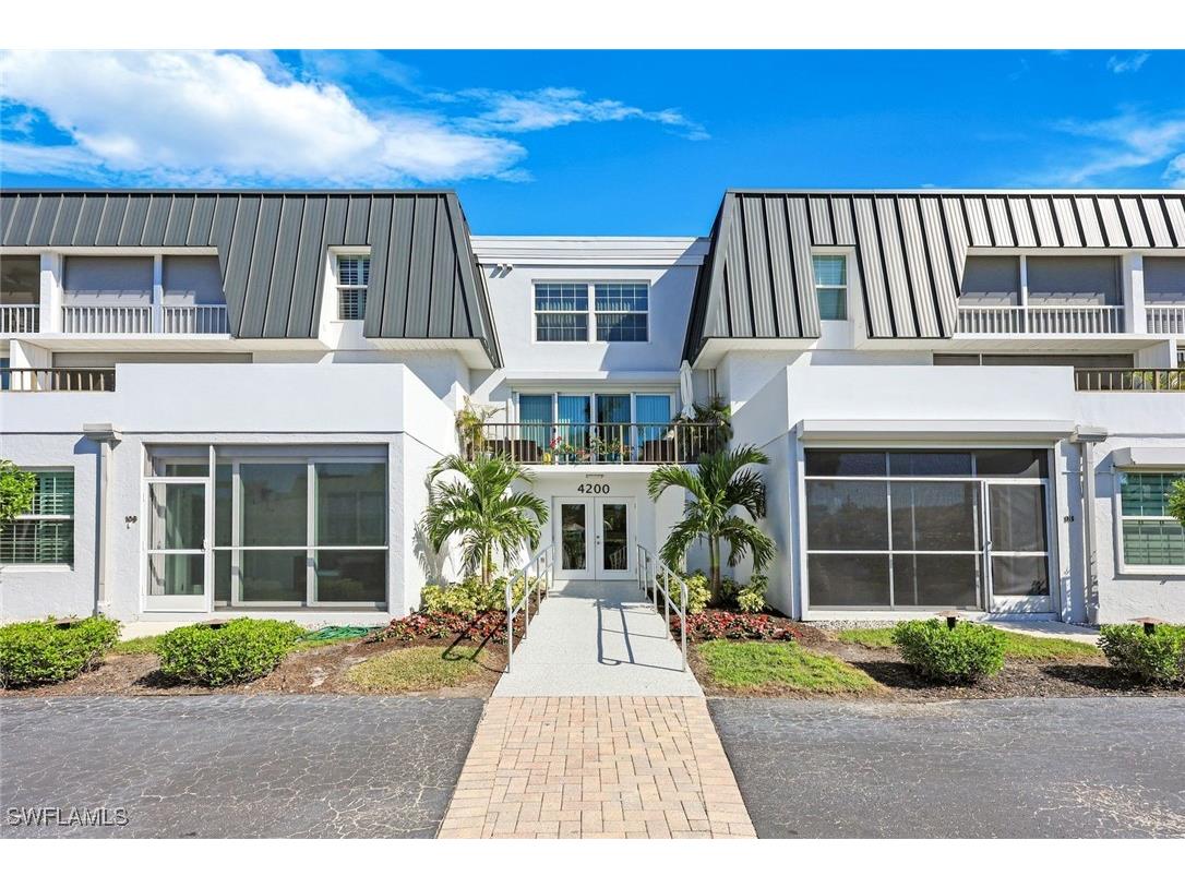 4200 Belair Lane #302 Naples FL 34103 225078447 image1