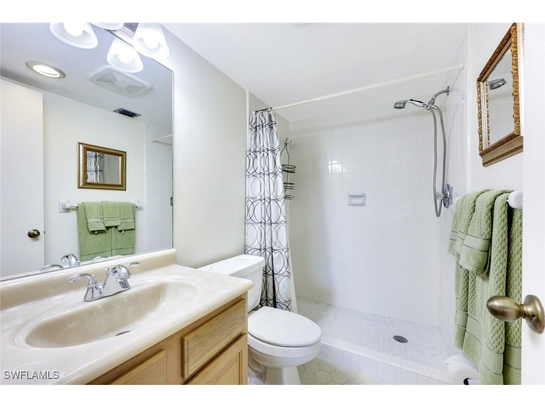 4200 Belair Lane #302 Naples FL 34103 225078447 image13