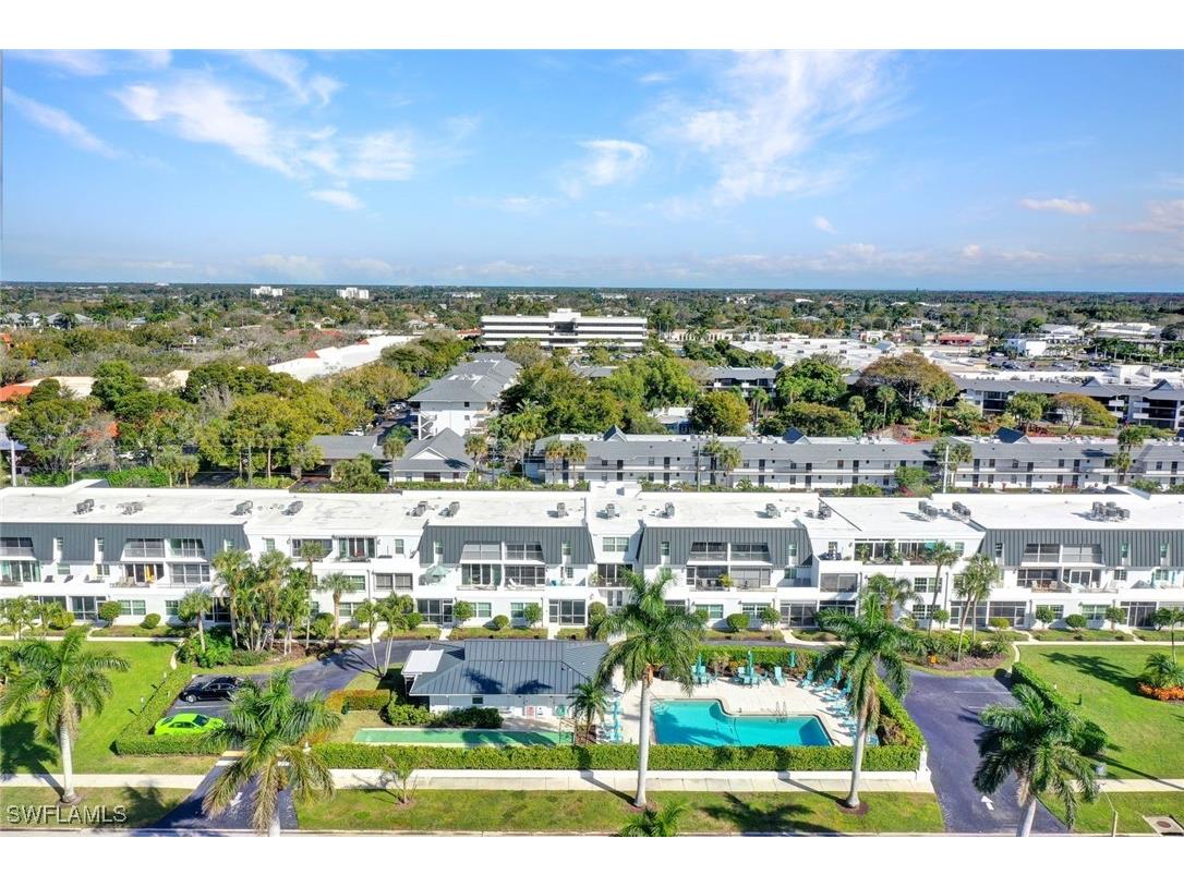 4200 Belair Lane #302 Naples FL 34103 225078447 image3
