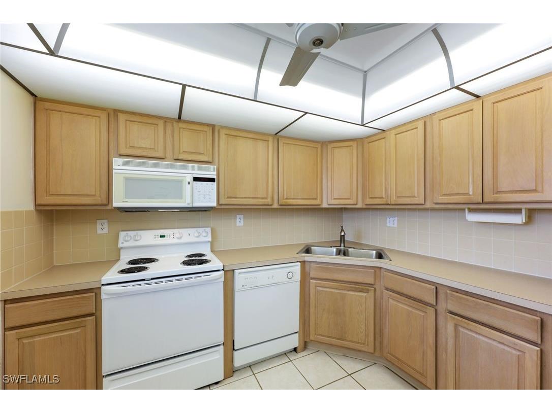 4200 Belair Lane #302 Naples FL 34103 225078447 image9