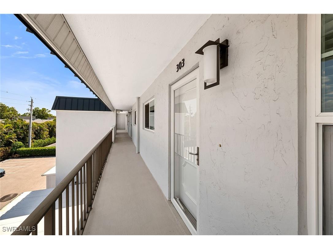 4200 Belair Lane #303 Naples FL 34103 225028598 image23