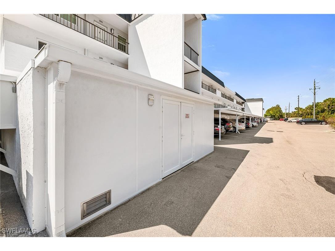 4200 Belair Lane #303 Naples FL 34103 225028598 image31