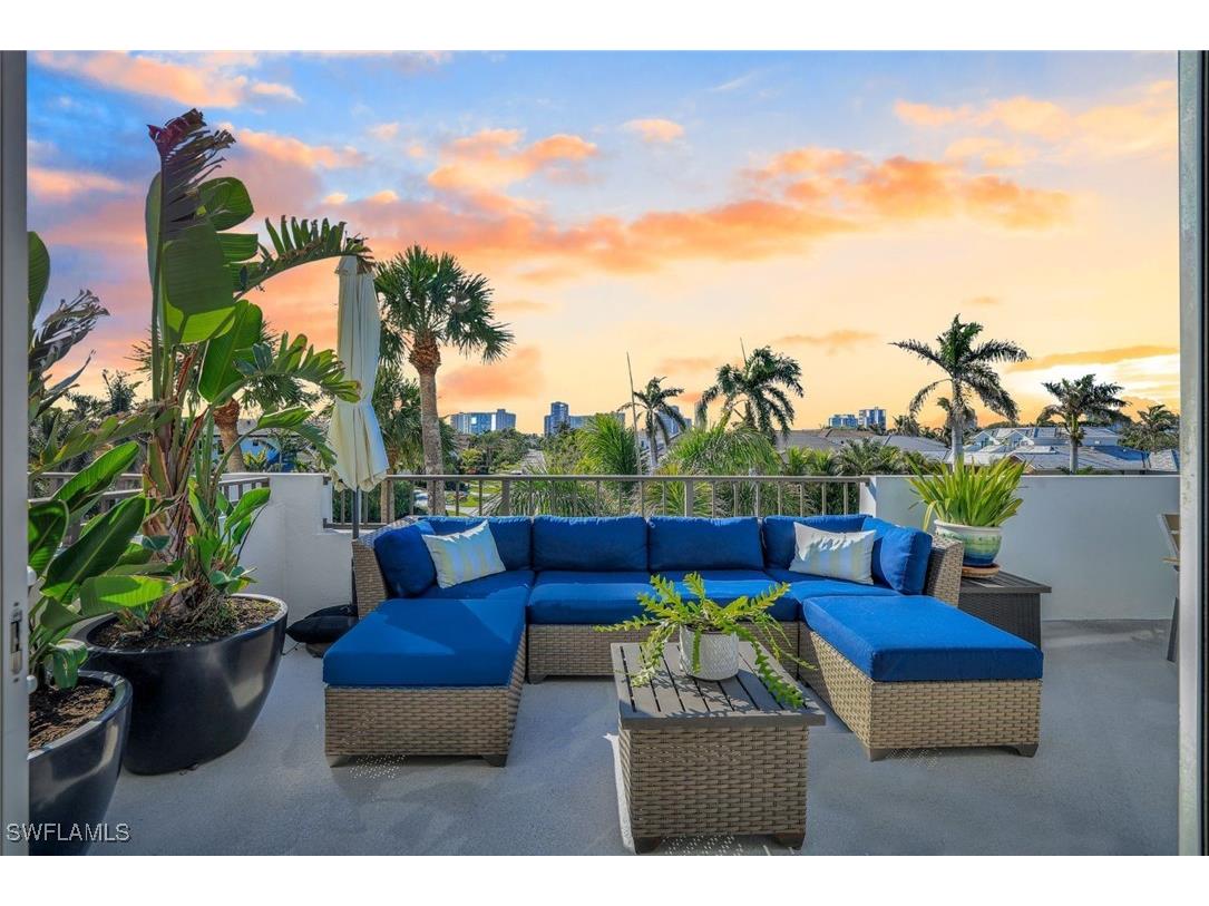 4200 Belair Lane #306 Naples FL 34103 225016045 image1