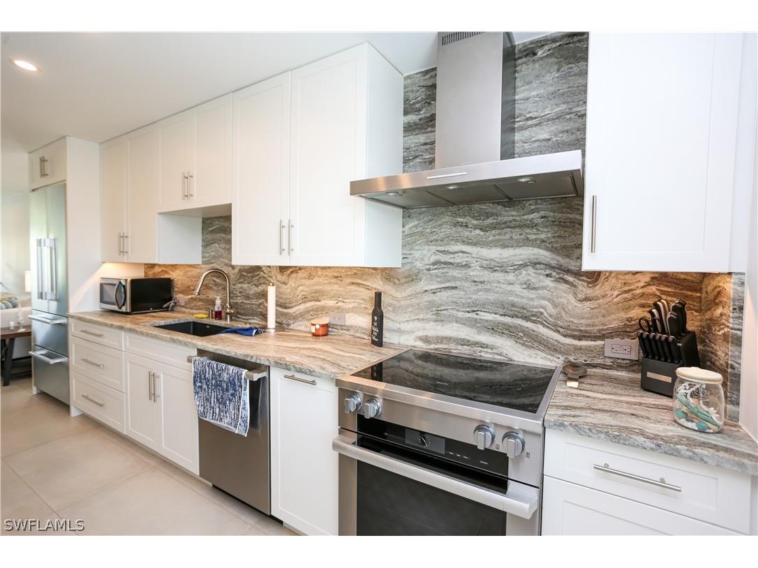 4200 Belair Lane #313 Naples FL 34103 222080971 image1