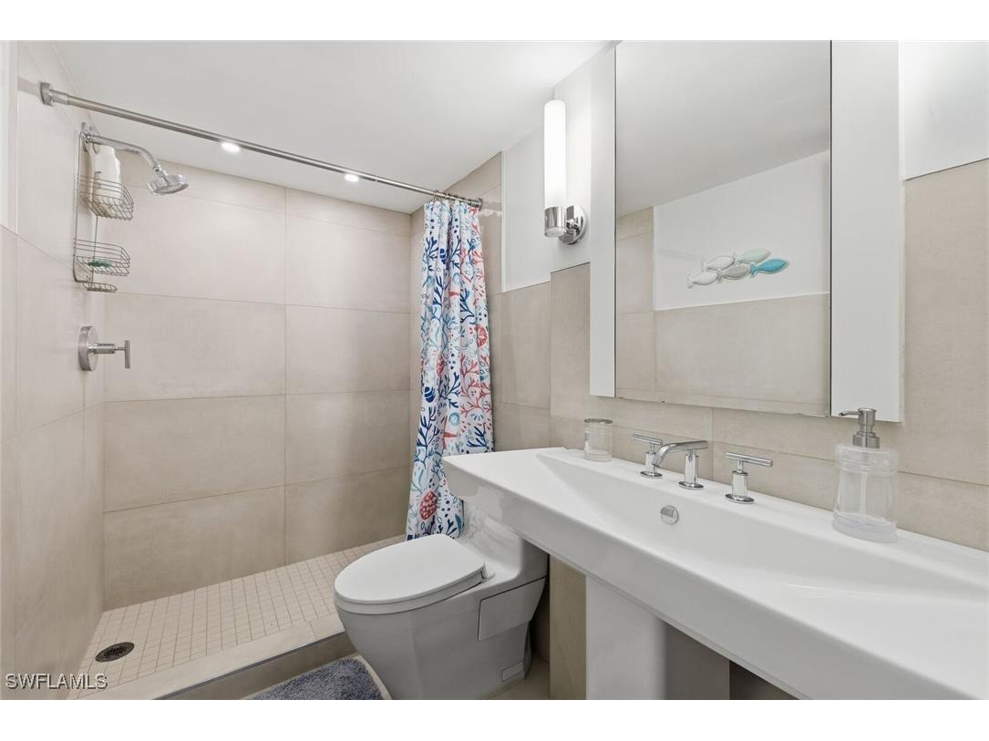 4200 Belair Lane #313 Naples FL 34103 225080859 image15