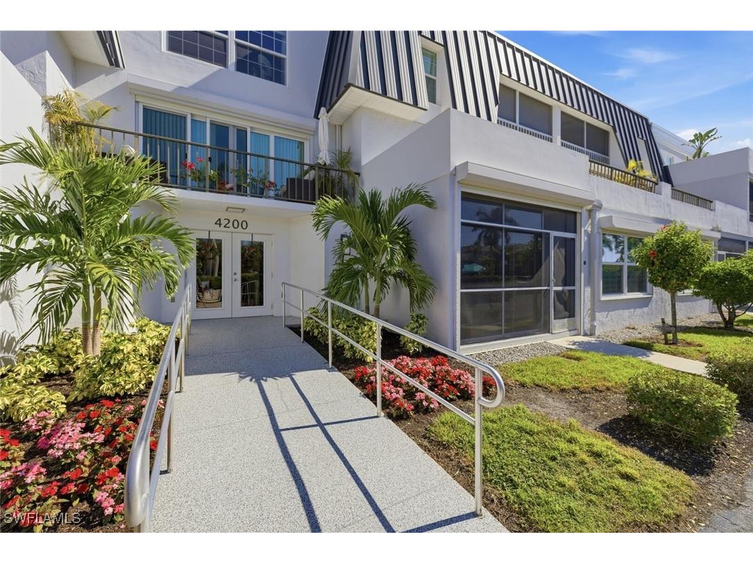 4200 Belair Lane #313 Naples FL 34103 225080859 image20
