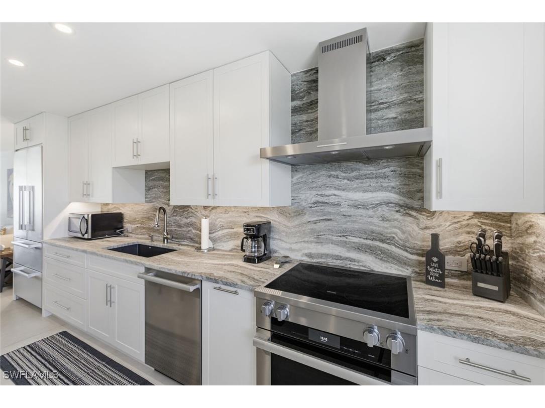 4200 Belair Lane #313 Naples FL 34103 225080859 image6