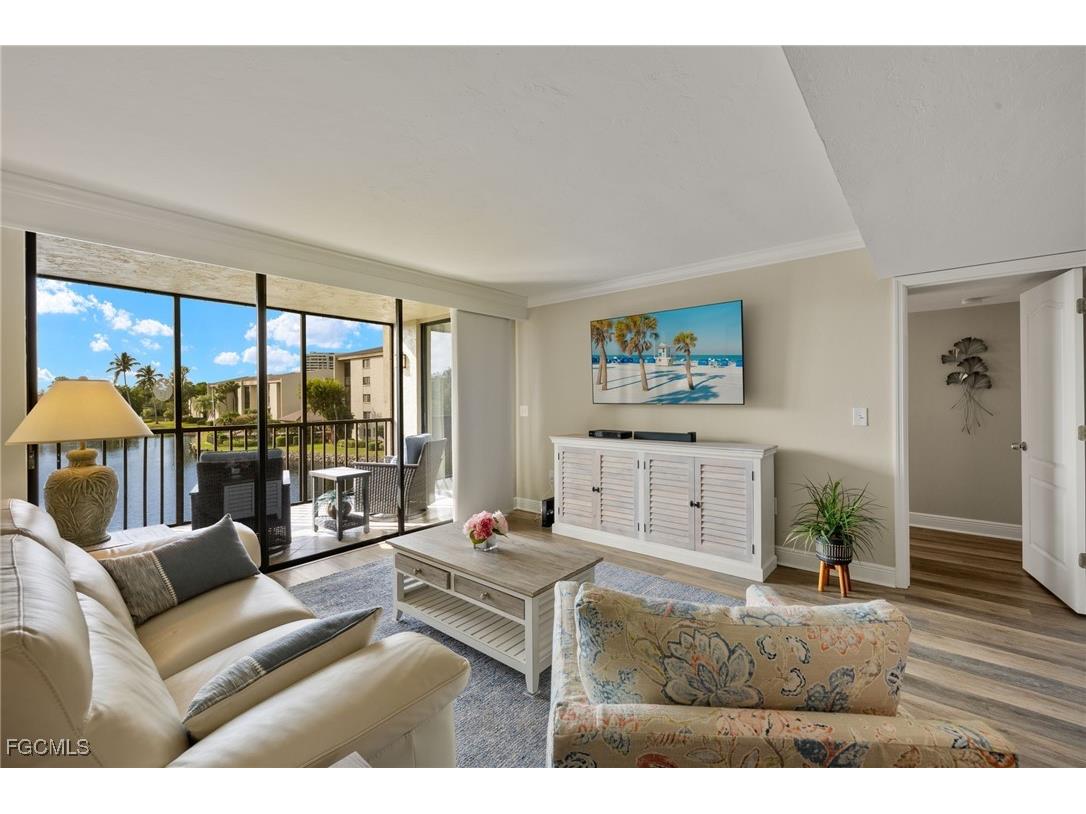 4200 Steamboat Bend #303 Fort Myers FL 33919 2025011310 image1