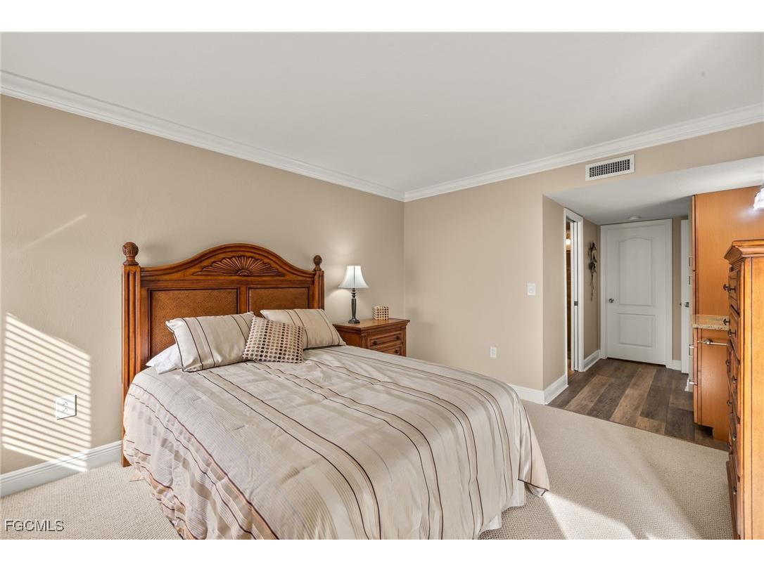 4200 Steamboat Bend #303 Fort Myers FL 33919 2025011310 image12