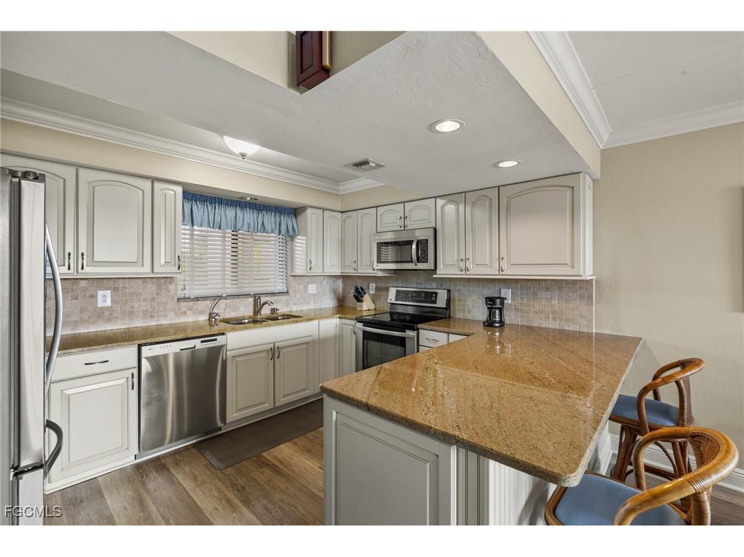 4200 Steamboat Bend #303 Fort Myers FL 33919 2025011310 image4