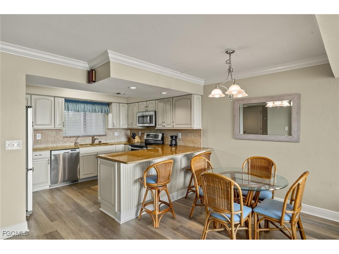 4200 Steamboat Bend #303 Fort Myers FL 33919 2025011310 image9