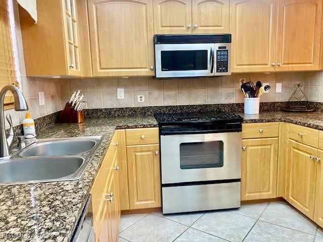 4200 Steamboat Bend #403 Fort Myers FL 33919 2025004540 image8