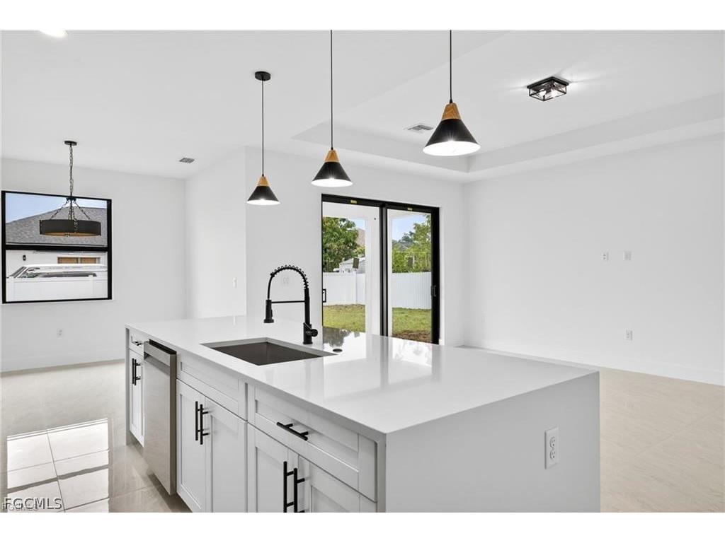 4201 14th Street W Lehigh Acres FL 33971 2026010343 image11