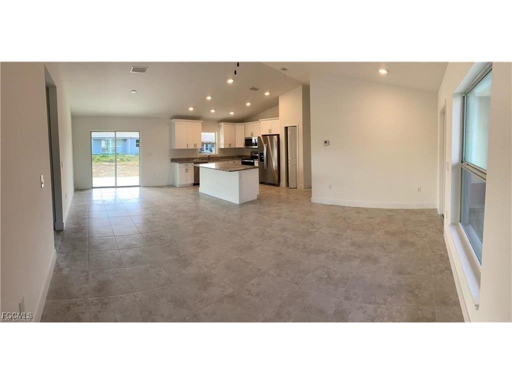 4201 3rd Street SW Lehigh Acres FL 33976 2025002394 image5