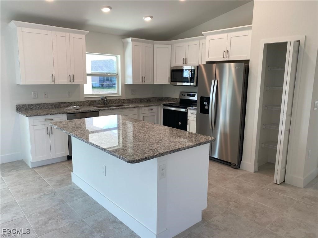 4201 3rd Street SW Lehigh Acres FL 33976 2025002394 image6