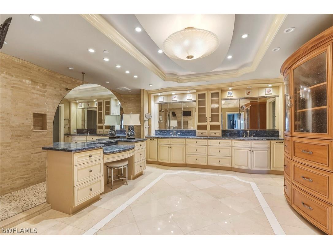 4201 Gulf Shore Boulevard N #702 Naples FL 34103 226011084 image13