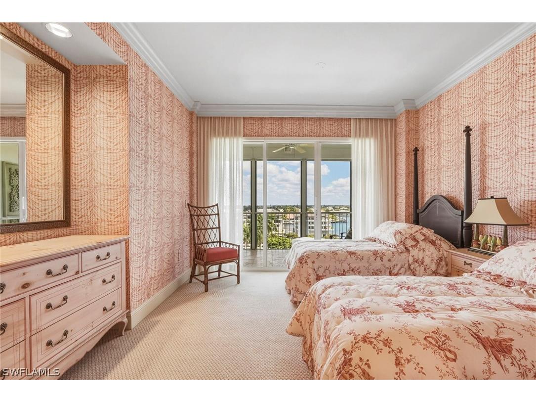 4201 Gulf Shore Boulevard N #702 Naples FL 34103 226011084 image30