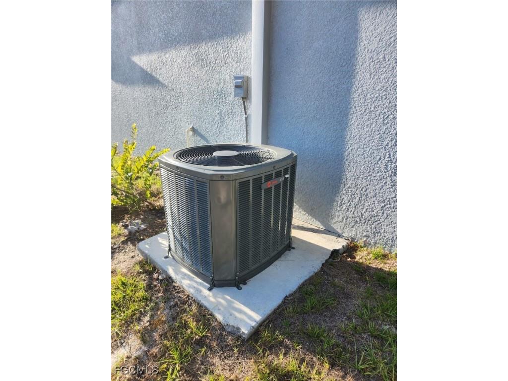 4201 NE 23rd Avenue Cape Coral FL 33909 2026006400 image2
