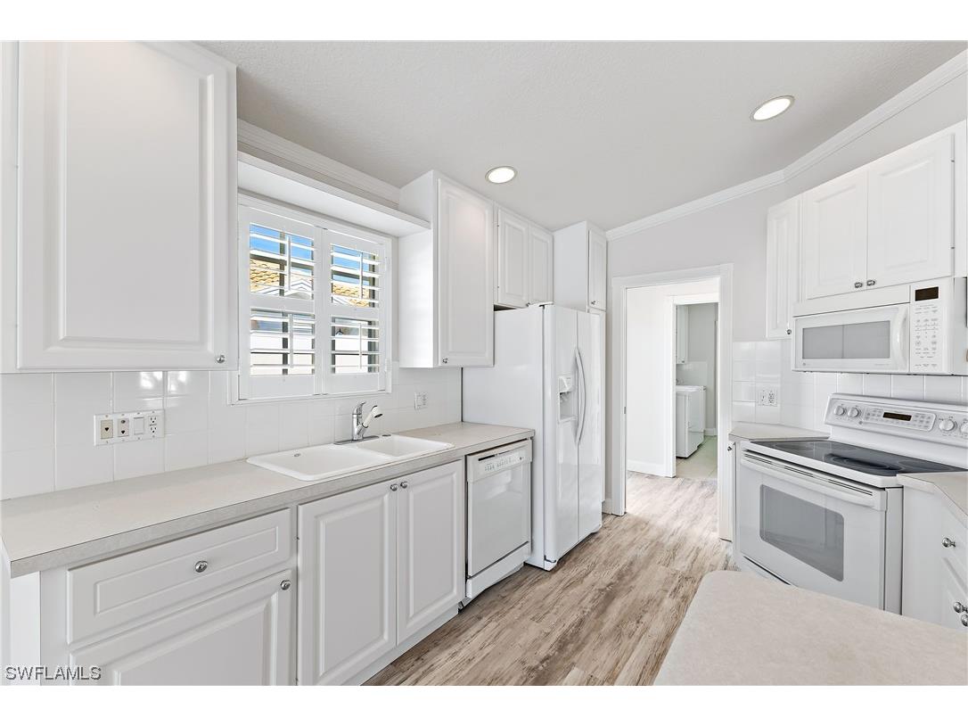 4201 Saint George Lane Naples FL 34119 223069928 image1