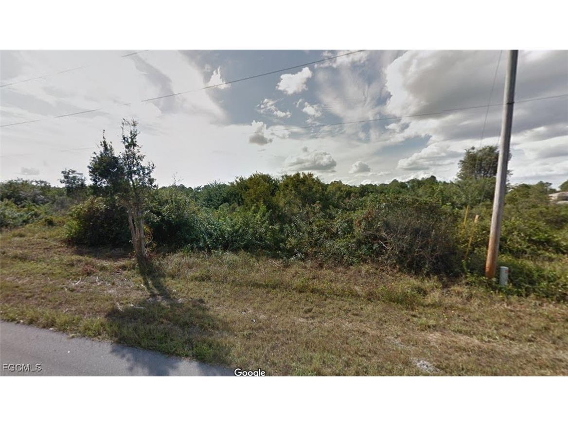 4202 Loraine Avenue S Lehigh Acres FL 33976 2026003560 image1