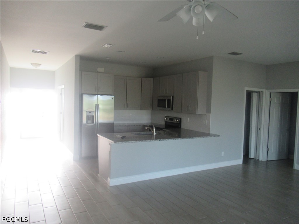 4202 NW 32nd Lane Cape Coral FL 33993 2026022761 image2