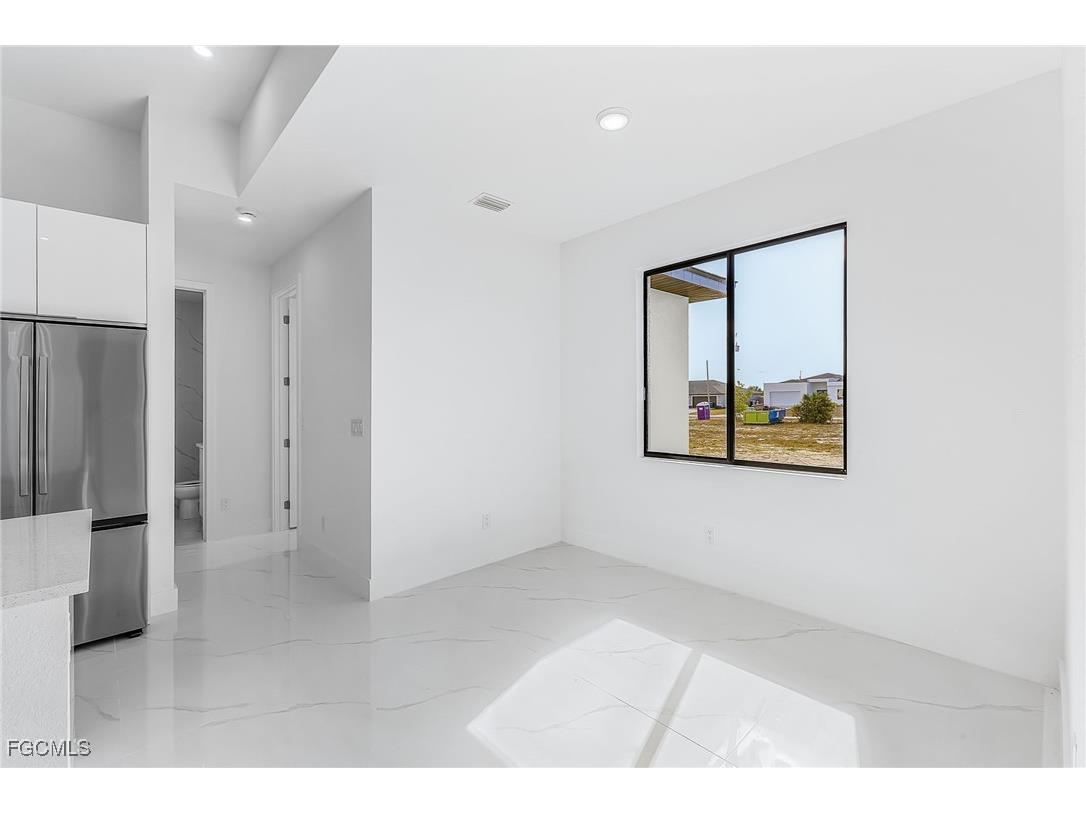 4202 NW 33rd Street Cape Coral FL 33993 2026005054 image11