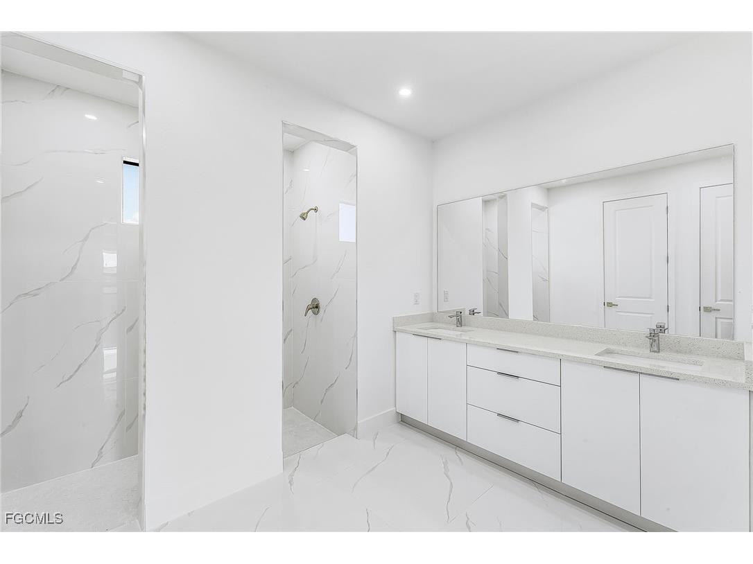 4202 NW 33rd Street Cape Coral FL 33993 2026005054 image16