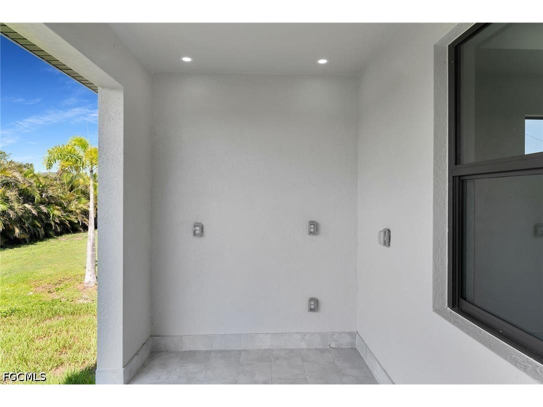 4202 NW 33rd Street Cape Coral FL 33993 2026027518 image33