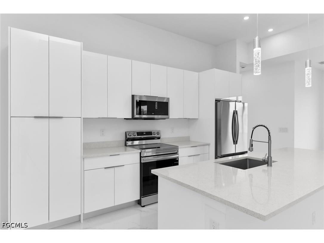 4202 NW 33rd Street Cape Coral FL 33993 2026027518 image7