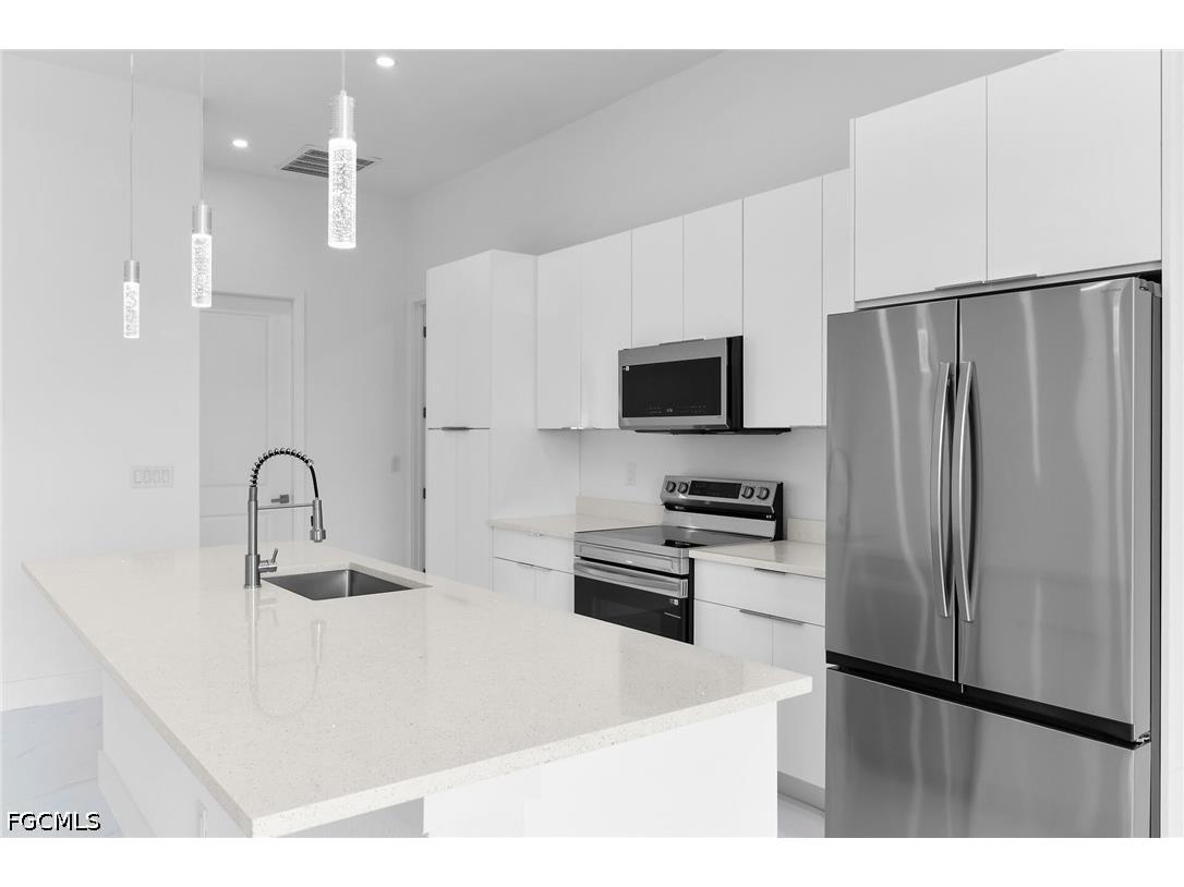 4202 NW 33rd Street Cape Coral FL 33993 2026027518 image8