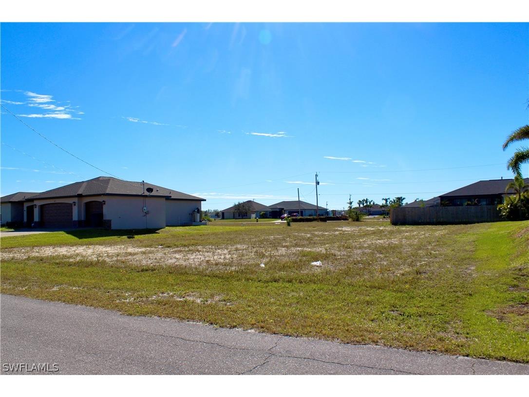 4202 NW 33rd Street Cape Coral FL 33993 223002211 image1