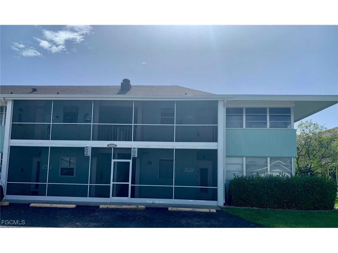4202 SE 4th Place #10 Cape Coral FL 33904 2025003594 image3