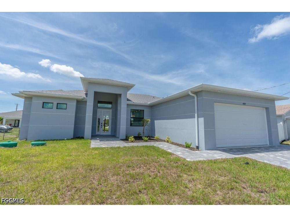 4203 11th Street W Lehigh Acres FL 33971 2026020472 image1