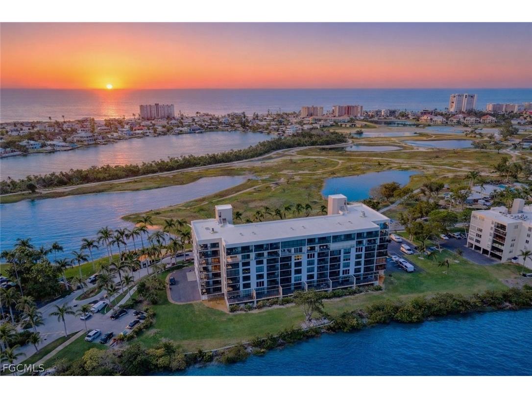 4203 Bay Beach Lane #4D Fort Myers Beach FL 33931 2025015550 image1