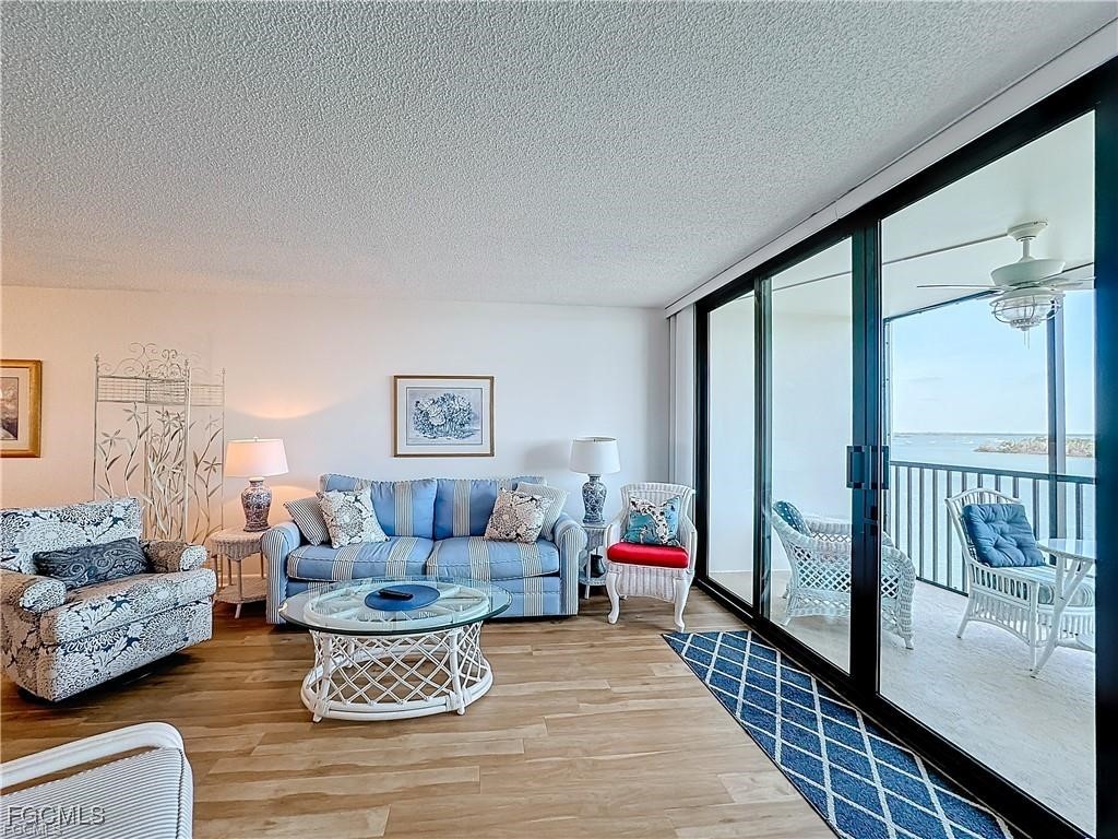 4203 Bay Beach Lane #4D Fort Myers Beach FL 33931 2025015550 image9