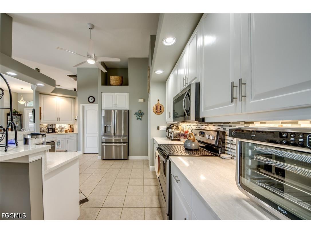4203 Pelican Boulevard Cape Coral FL 33914 2026020669 image9