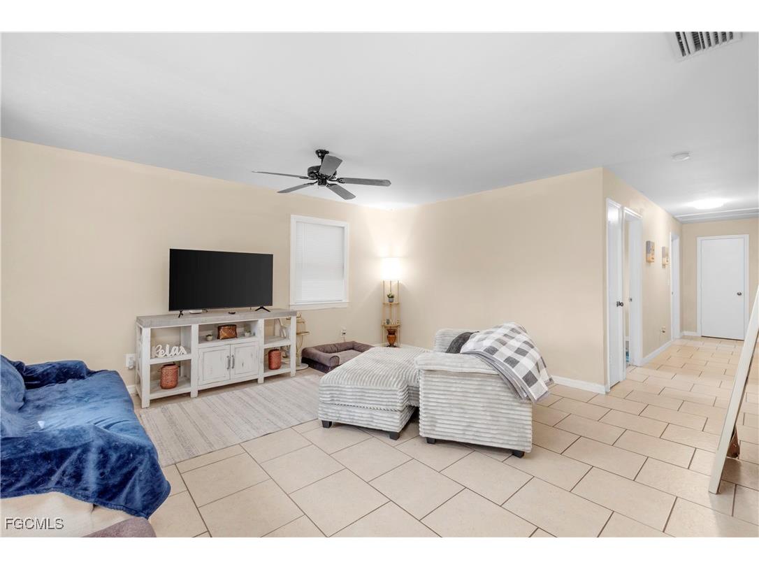 4204 34th Street SW Lehigh Acres FL 33976 2025017038 image6