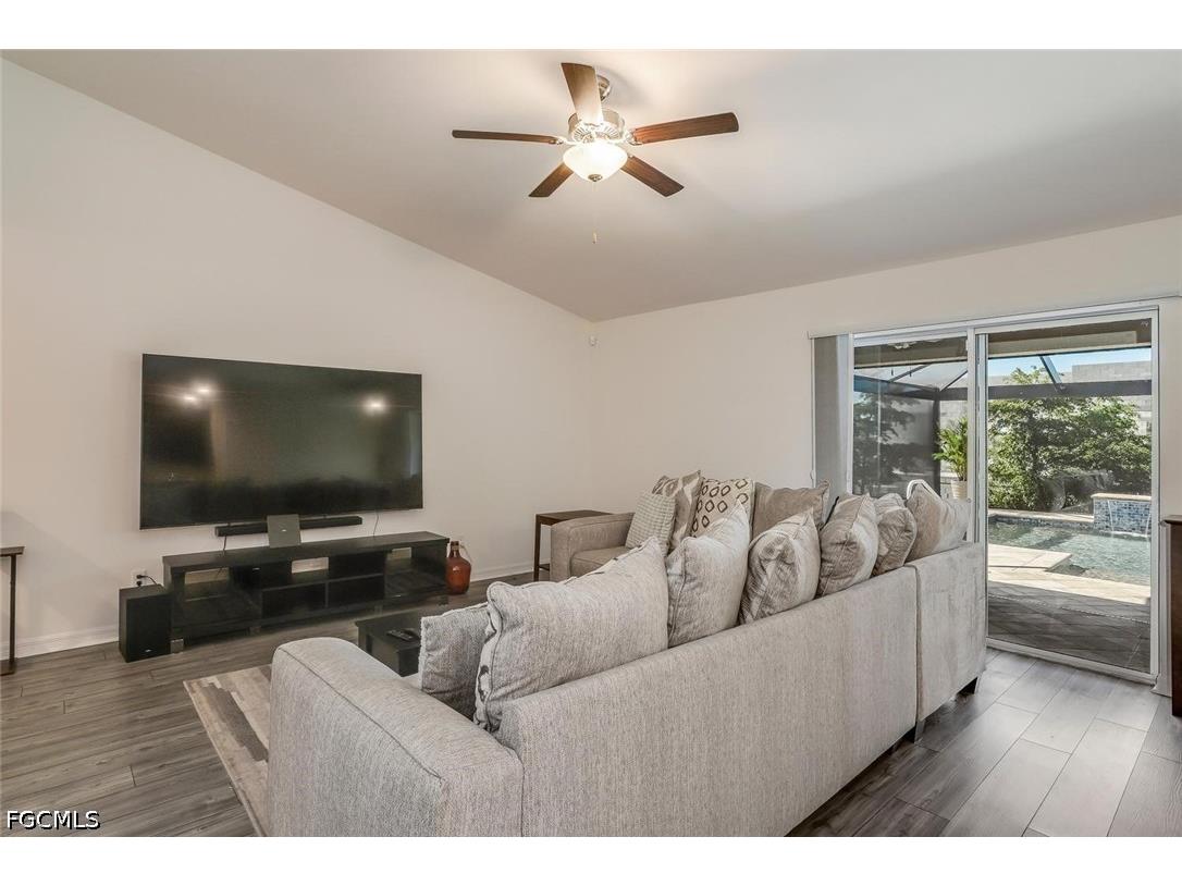 4204 NW 39th Street Cape Coral FL 33993 2026025424 image11