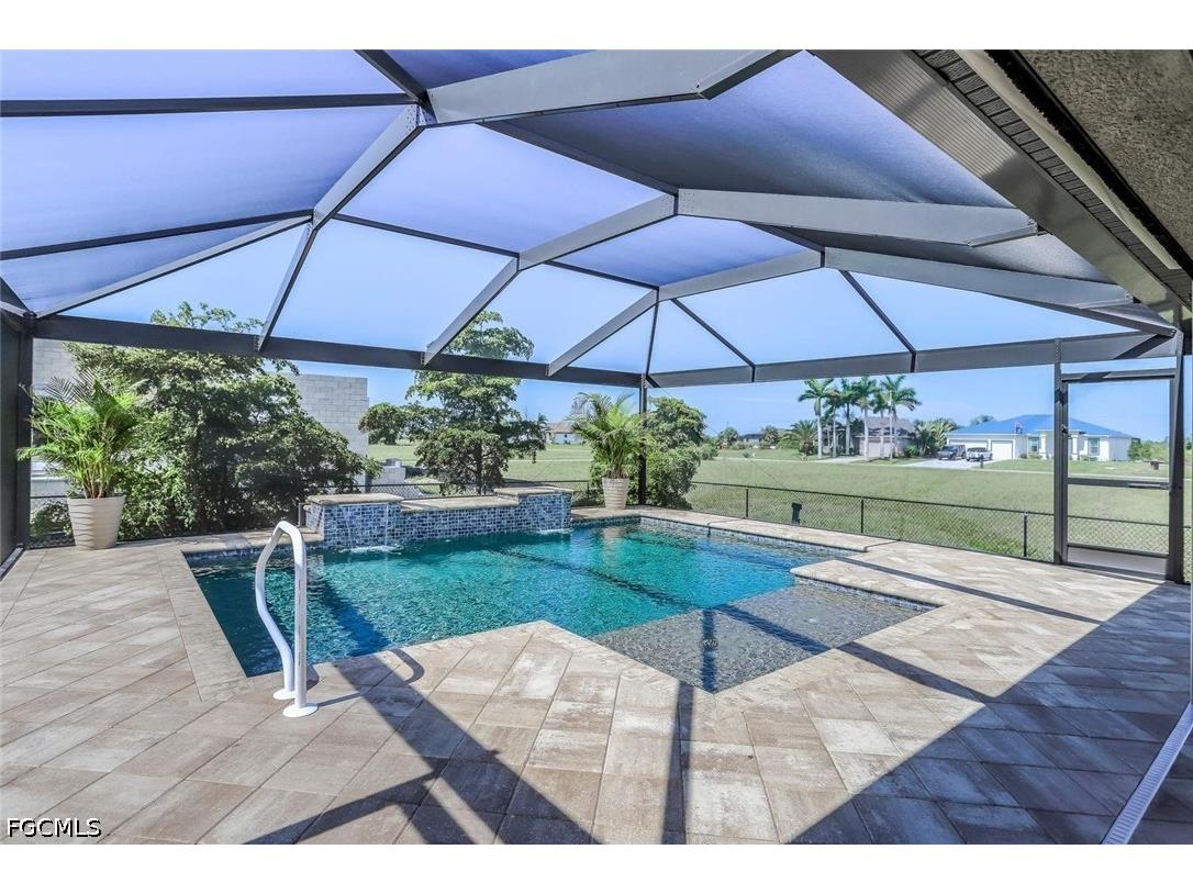 4204 NW 39th Street Cape Coral FL 33993 2026025424 image2