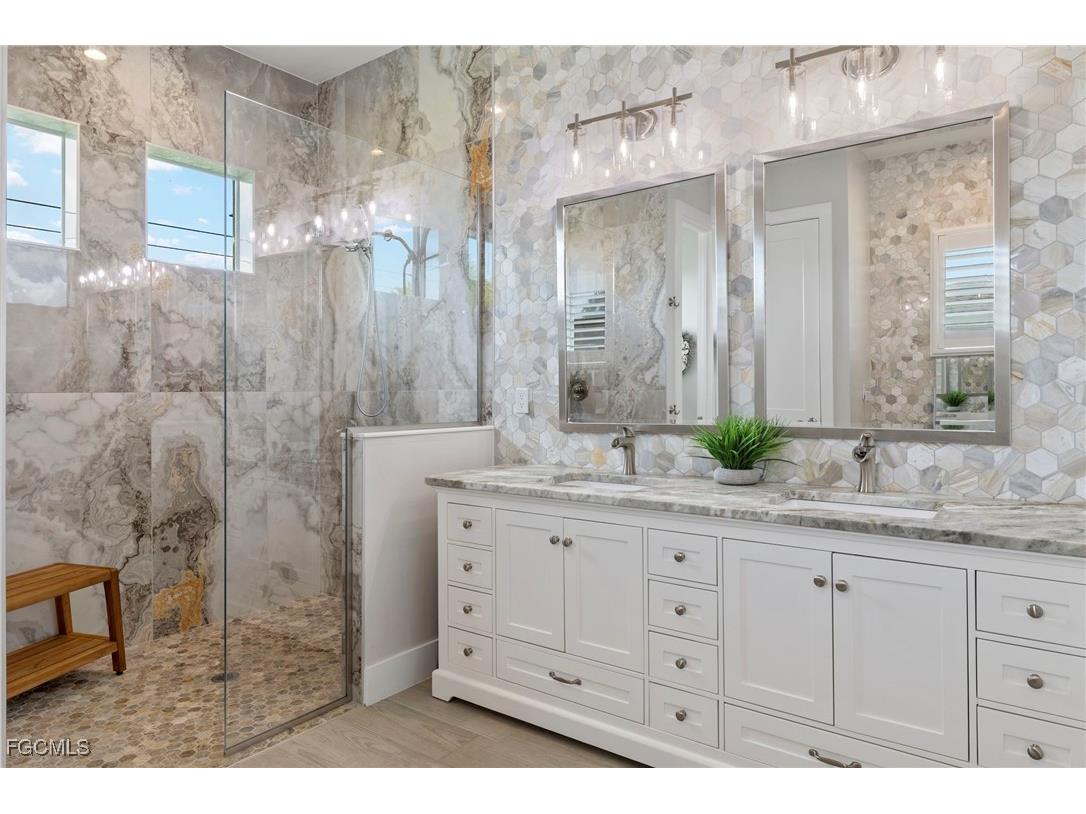 4204 SW 5th Avenue Cape Coral FL 33914 2025009837 image25