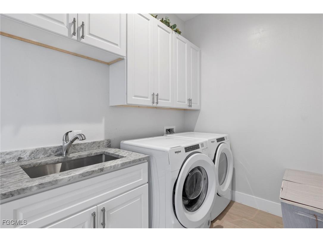 4204 SW 5th Avenue Cape Coral FL 33914 2025009837 image32