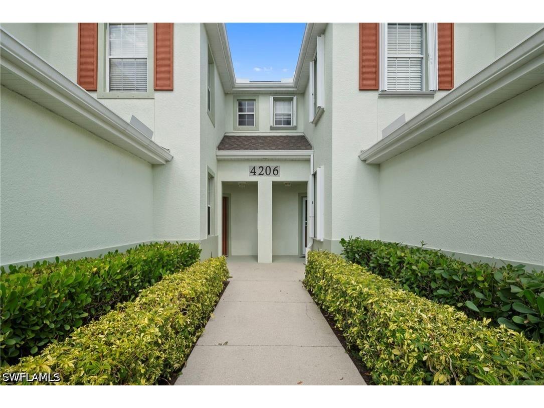 4206 Liron Avenue #101 Fort Myers FL 33916 226018509 image2