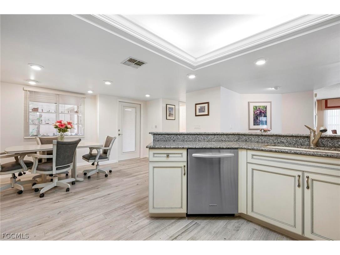 4206 SE 20th Place #101 Cape Coral FL 33904 2026009201 image6