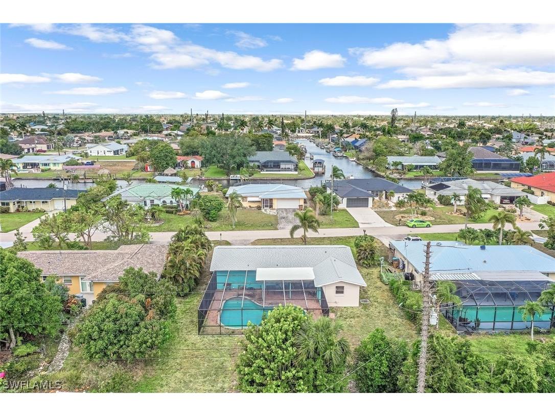 4207 SE 1st Place Cape Coral FL 33904 224043347 image1